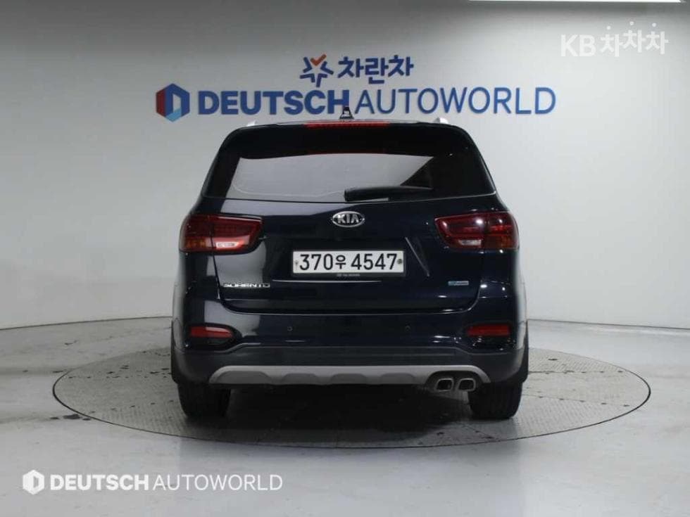 Kia The New (facelift) Sorento2.0 Diesel 2WD Noblesse - 4