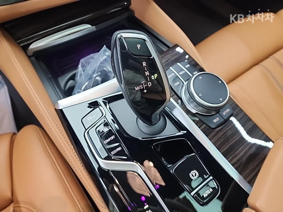 BMW 올Нов5 Серия (G30)520i M Sport - 8