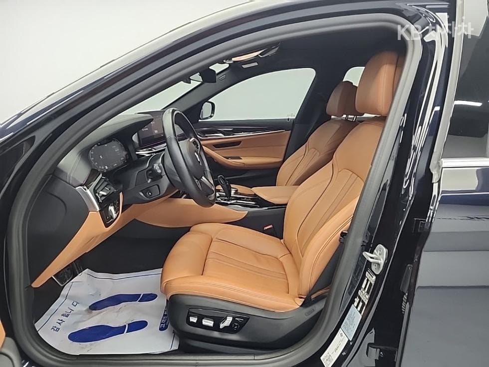 BMW 올Нов5 Серия (G30)520i M Sport - 11