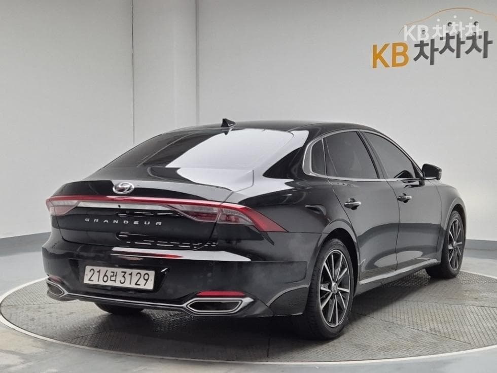 Hyundai The New (facelift) Grandeur (Azera)3.3 Exclusive - 3