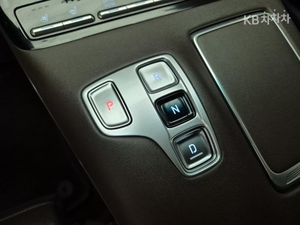 Hyundai The New (facelift) Grandeur (Azera)3.3 Exclusive - 8
