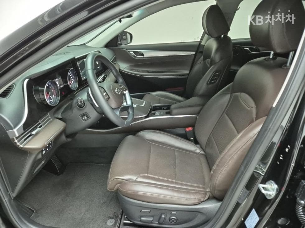 Hyundai The New (facelift) Grandeur (Azera)3.3 Exclusive - 11