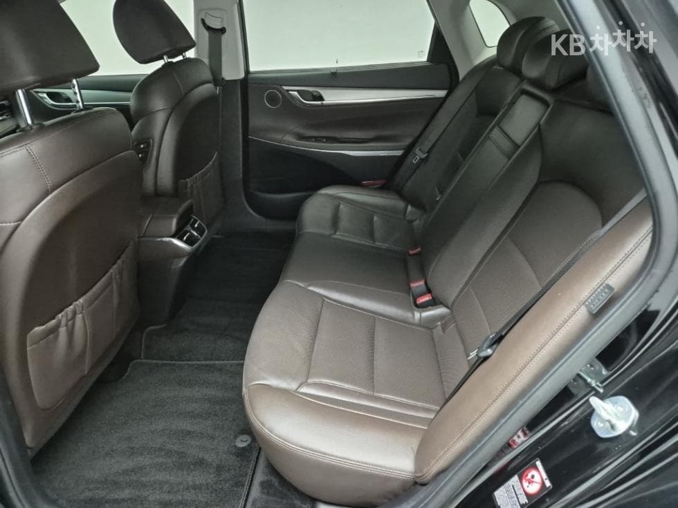 Hyundai The New (facelift) Grandeur (Azera)3.3 Exclusive - 12