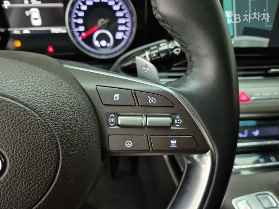 Hyundai The New (facelift) Grandeur (Azera)3.3 Exclusive - 15