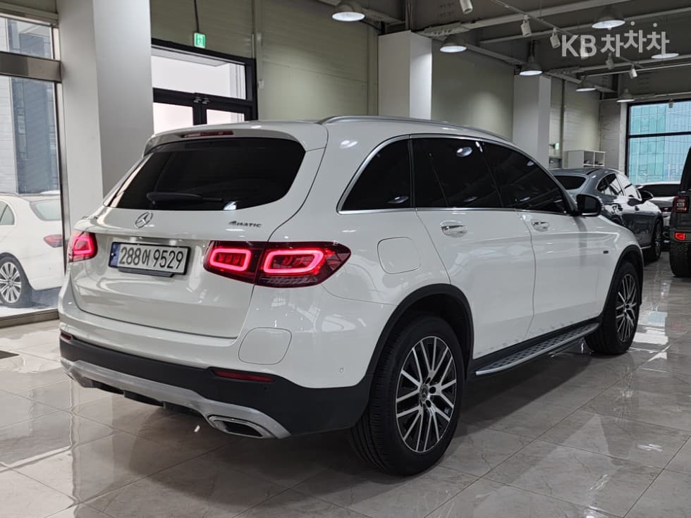 Mercedes-Benz GLC(X253)300 e 4Matic - 3