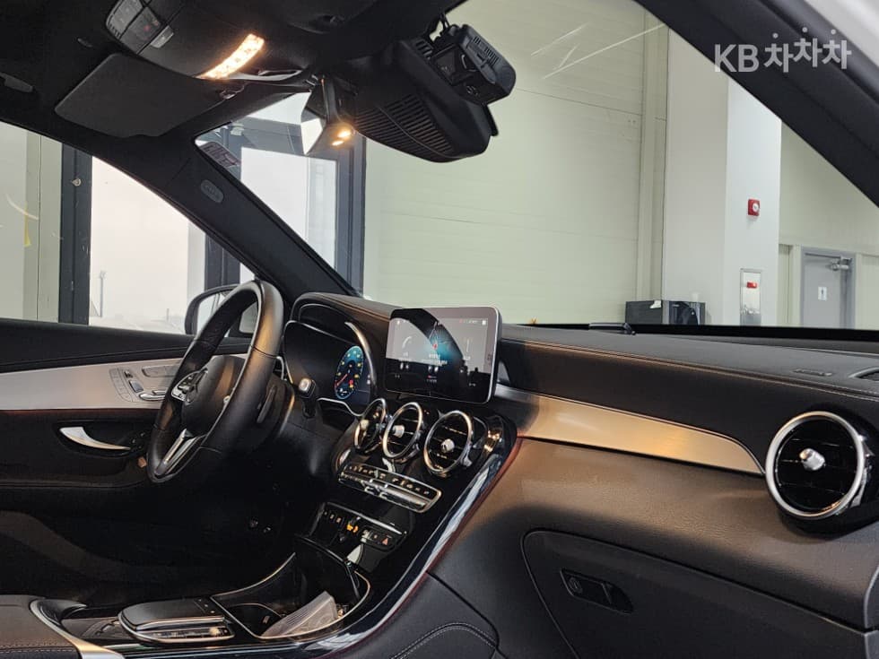 Mercedes-Benz GLC(X253)300 e 4Matic - 23