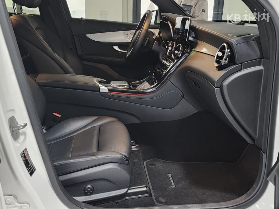 Mercedes-Benz GLC(X253)300 e 4Matic - 21