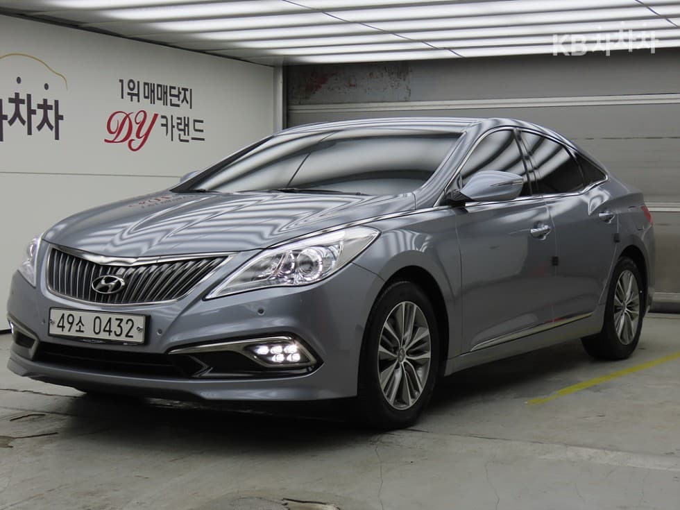 Хюндай Grandeur (Azera)HG HG240 Modern 컬렉션 - Image 1