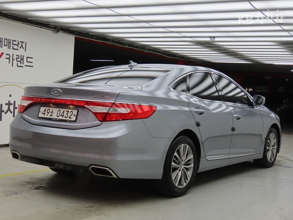 Хюндай Grandeur (Azera)HGHG240 Modern 컬렉션 - 3