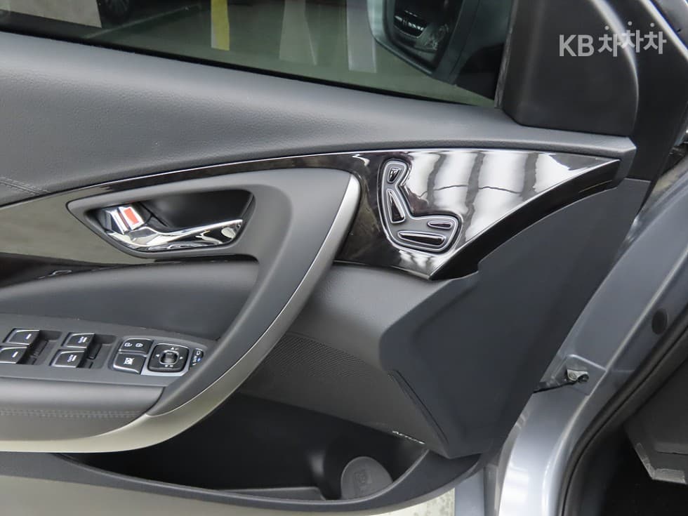 Хюндай Grandeur (Azera)HGHG240 Modern 컬렉션 - 16