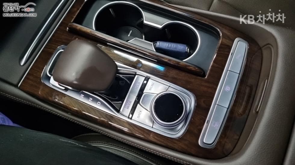 Киа 더 K93.8 GDI AWD 플래티넘Ⅱ - 14