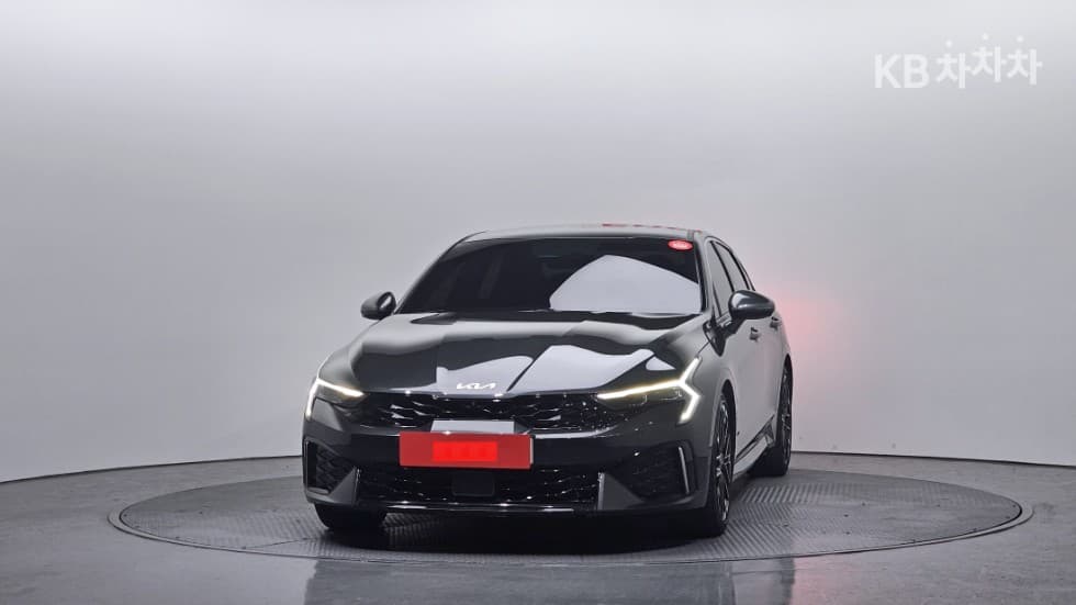 Киа The New (фейслифт) K5 3-토 поколение1.6 Бензин Турбо Noblesse - 2