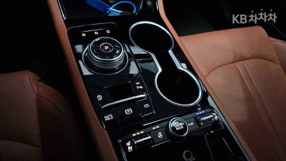 Киа The New (фейслифт) K5 3-토 поколение1.6 Бензин Турбо Noblesse - 12