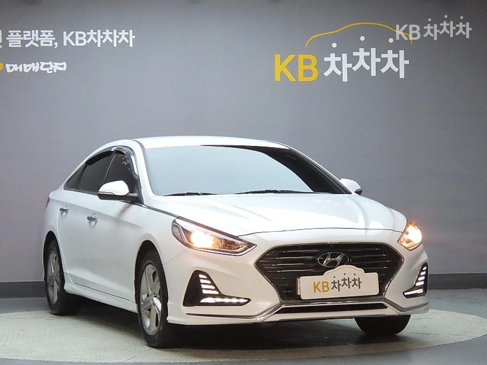 Hyundai Sonata New Rise2.0 Premium - 3