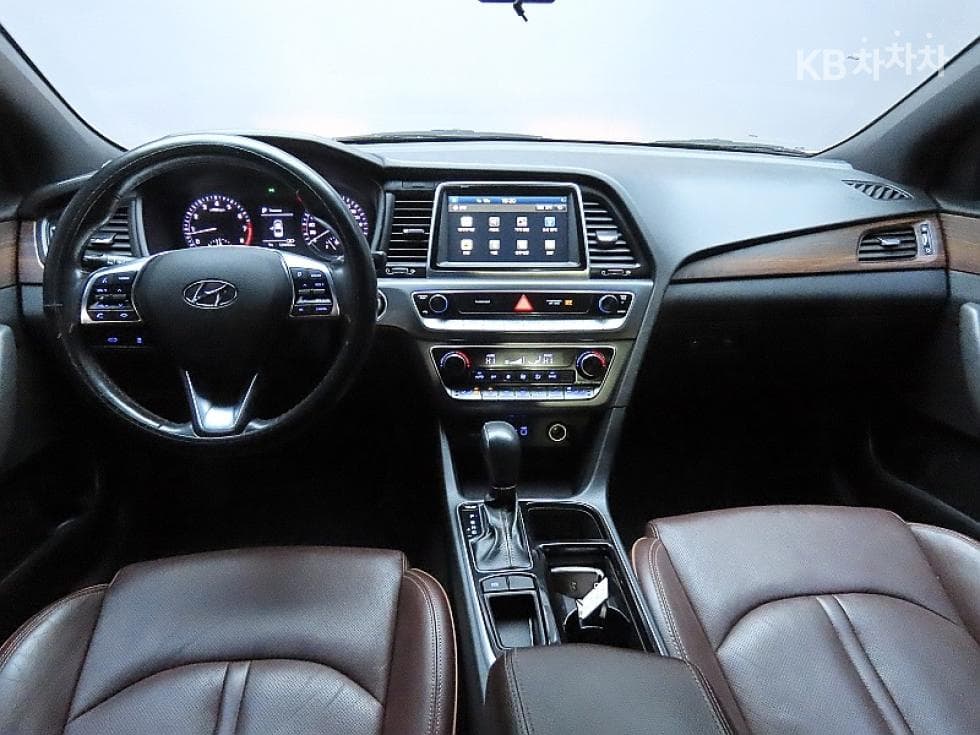 Hyundai Sonata New Rise2.0 Premium - 6