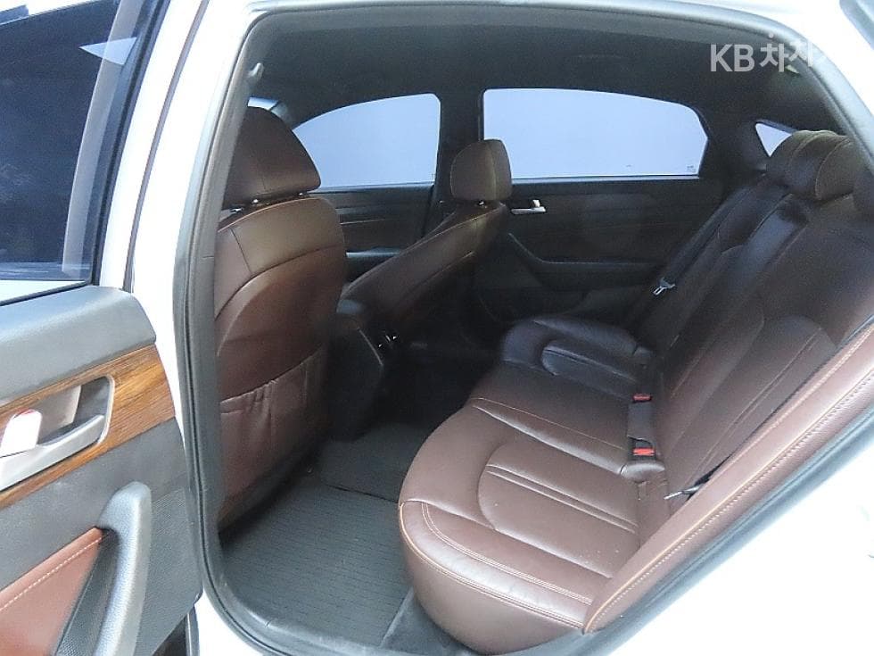 Hyundai Sonata New Rise2.0 Premium - 11