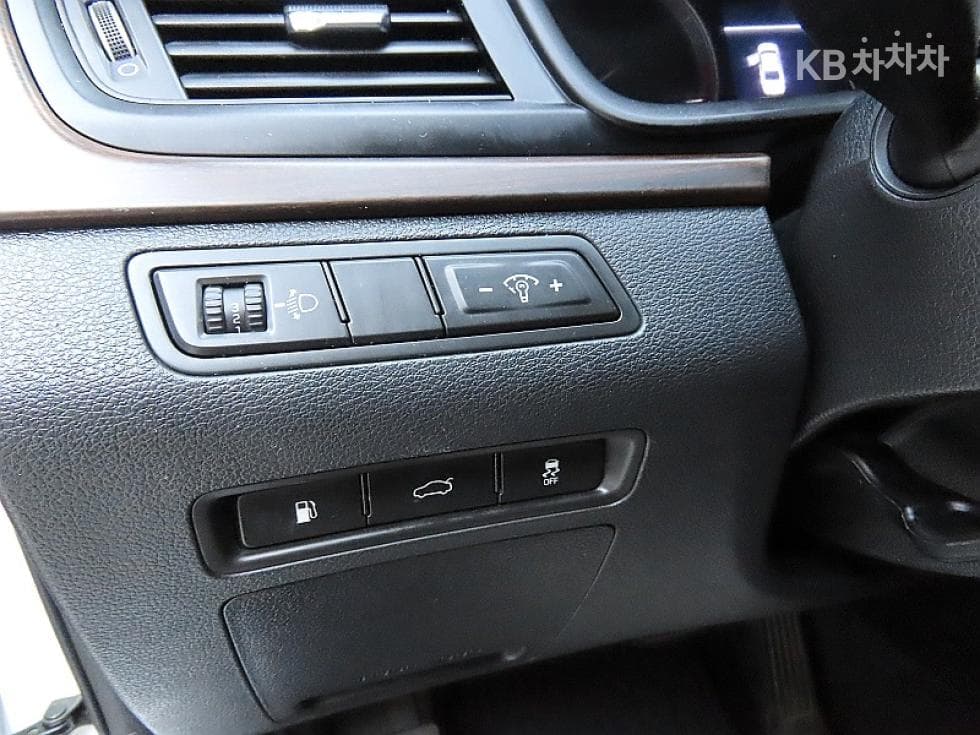 Hyundai Sonata New Rise2.0 Premium - 12