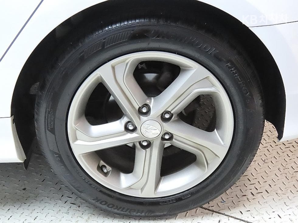 Hyundai Sonata New Rise2.0 Premium - 20