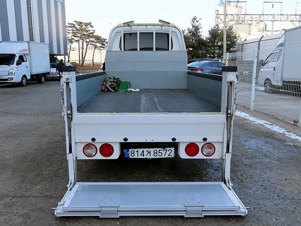 Kia The New (facelift) Bongo 3 (light truck)파워게이트 1 Ton 수직형(2단) King Cab Extra Long L - 6