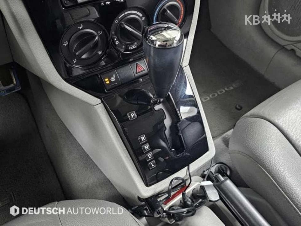 닷지 캘리버2.0 SXT - 9