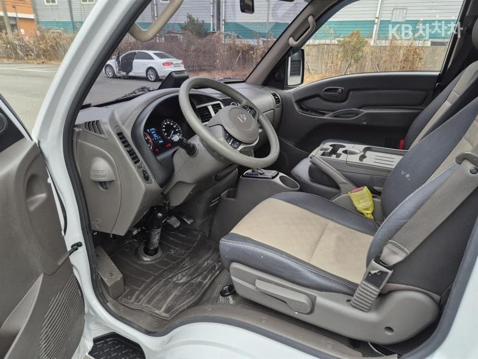 Хюндай Porter 2Удължено междуосие Двойна Кабина LPG Смарт - 14