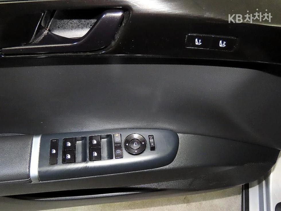 Hyundai The All New Grandeur (Azera)3.5 LPG 택시 High-end Type - 14