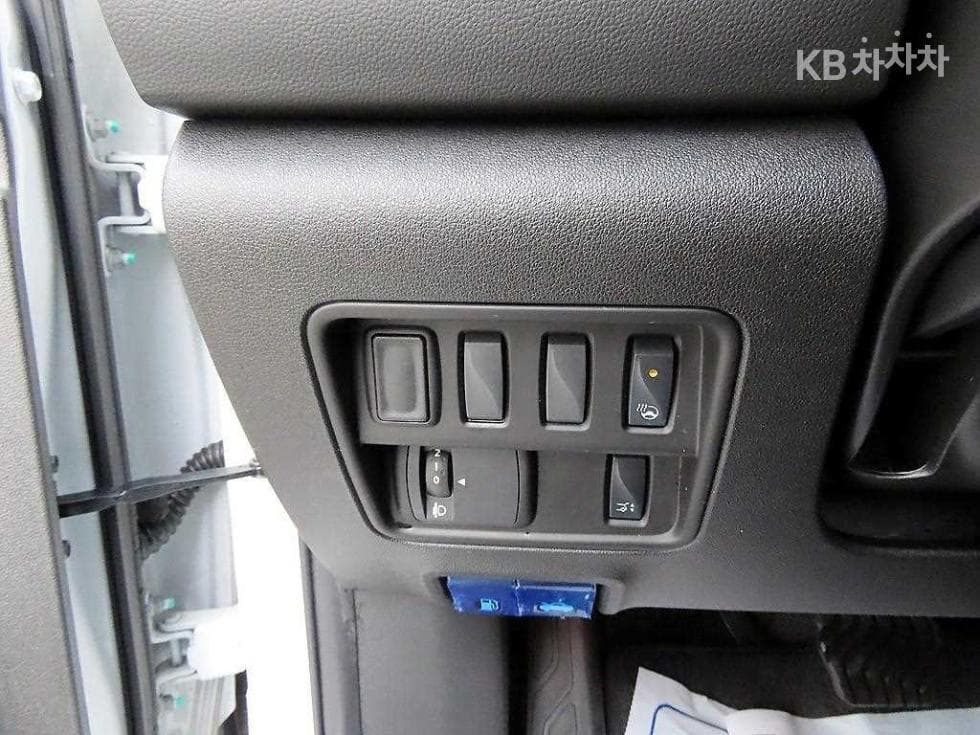 Renault Korea The New (facelift) QM62.0 GDe 2WD RE Signature - 12