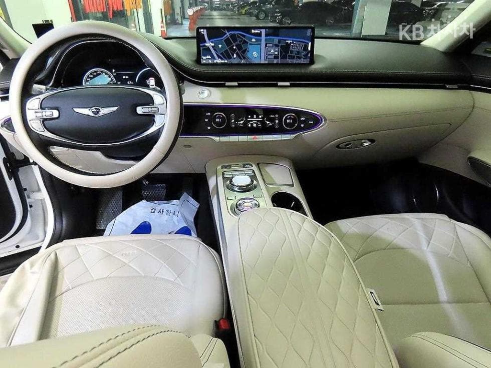 Дженезис GV70Бензин 2.5T AWD - 10