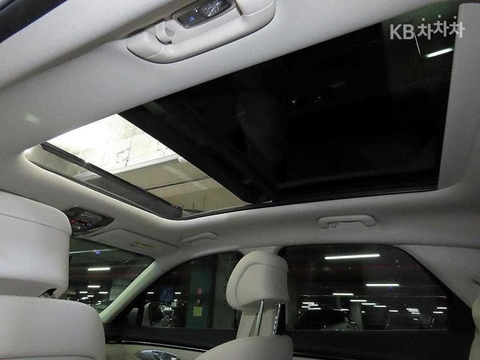 Дженезис GV70Бензин 2.5T AWD - 14