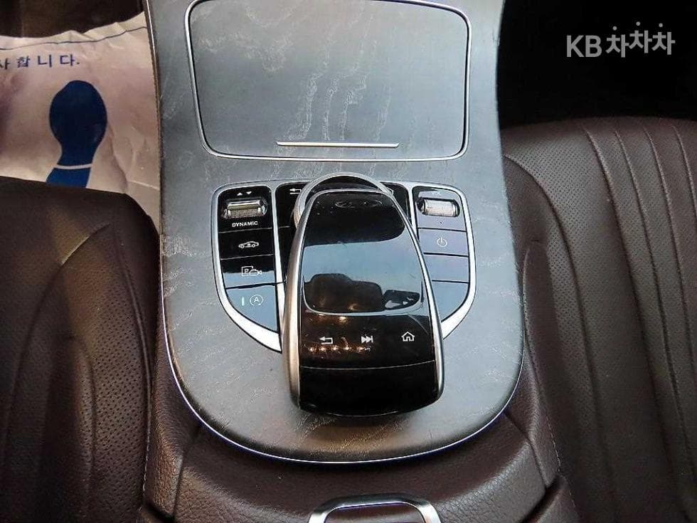 Mercedes-Benz CLS클래스(C257)CLS400d 4MATIC Стандартен - 13