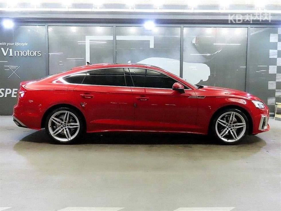 Audi A5(8W6)40 TFSI Quattro Sportback Standard - 3