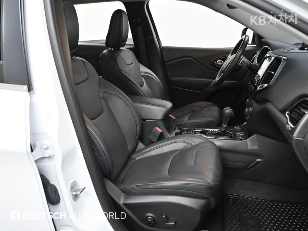 지프 체로키(KL)2.4 Бензин FWD Limited - 10