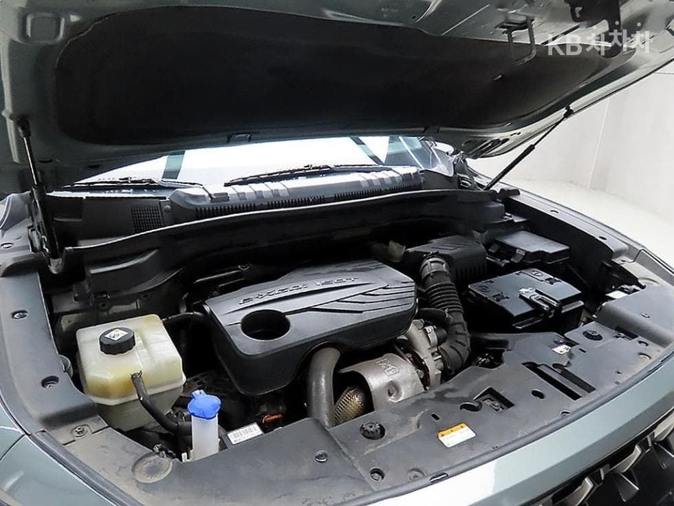 КейДжи Мобилити 토레스(J100)1.5 GDI Турбо AWD T7 - 19