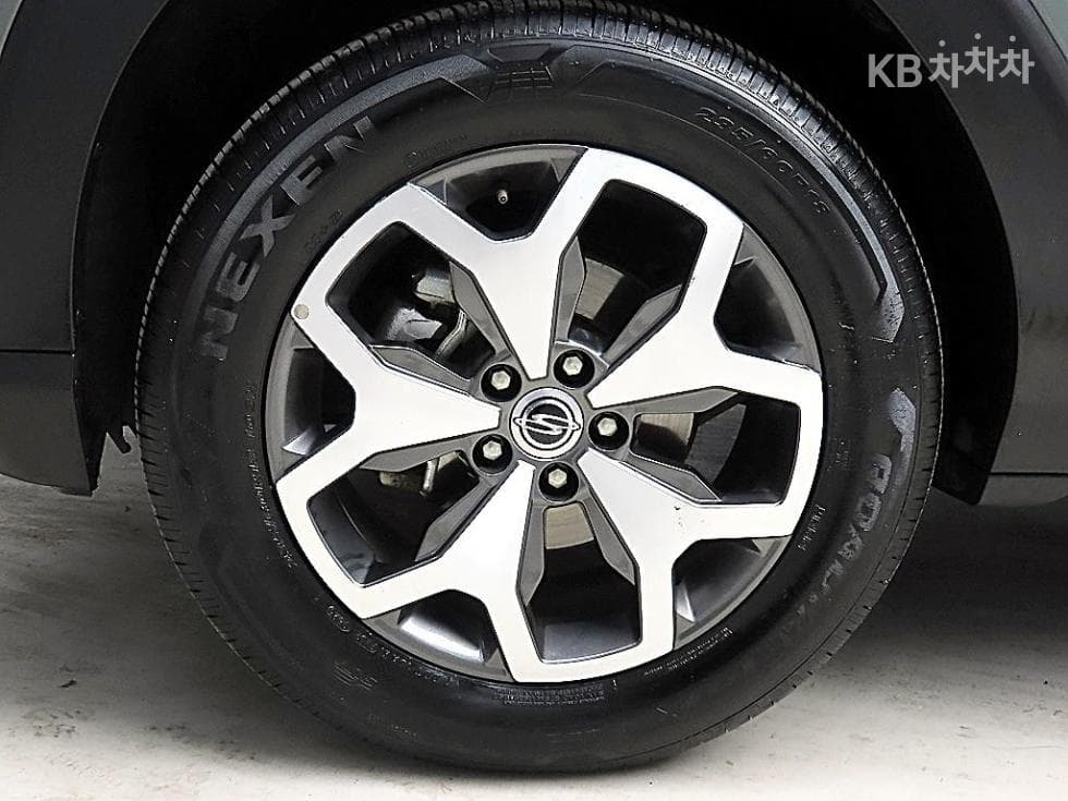 КейДжи Мобилити 토레스(J100)1.5 GDI Турбо AWD T7 - 20