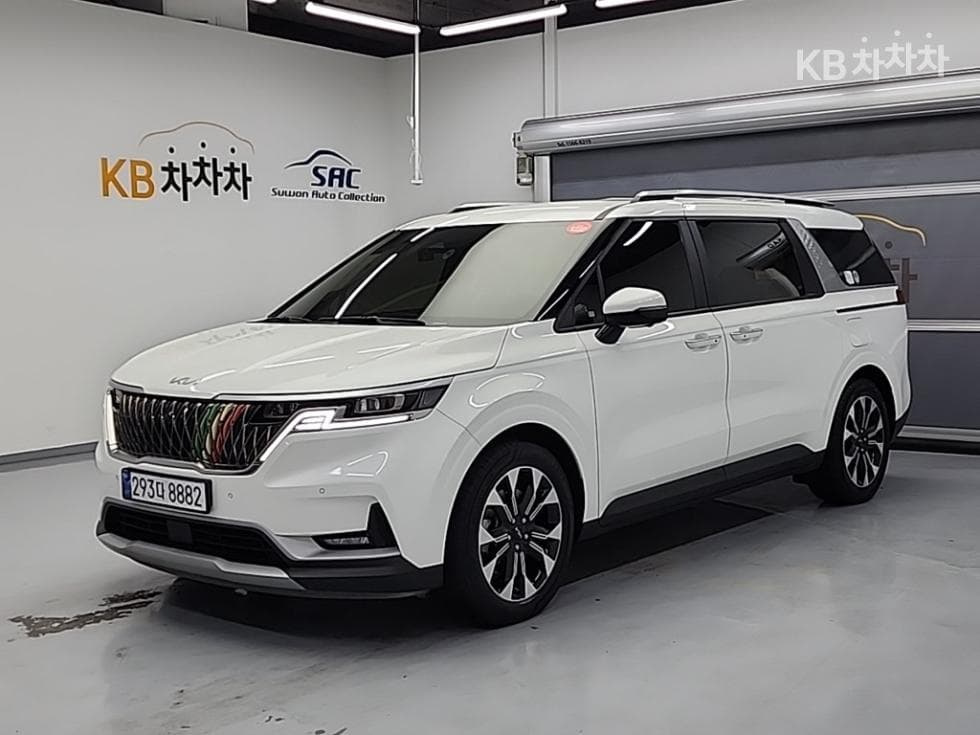 Kia Carnival 4th generation G3.5 GDI 9-seater Prestige - Image 1