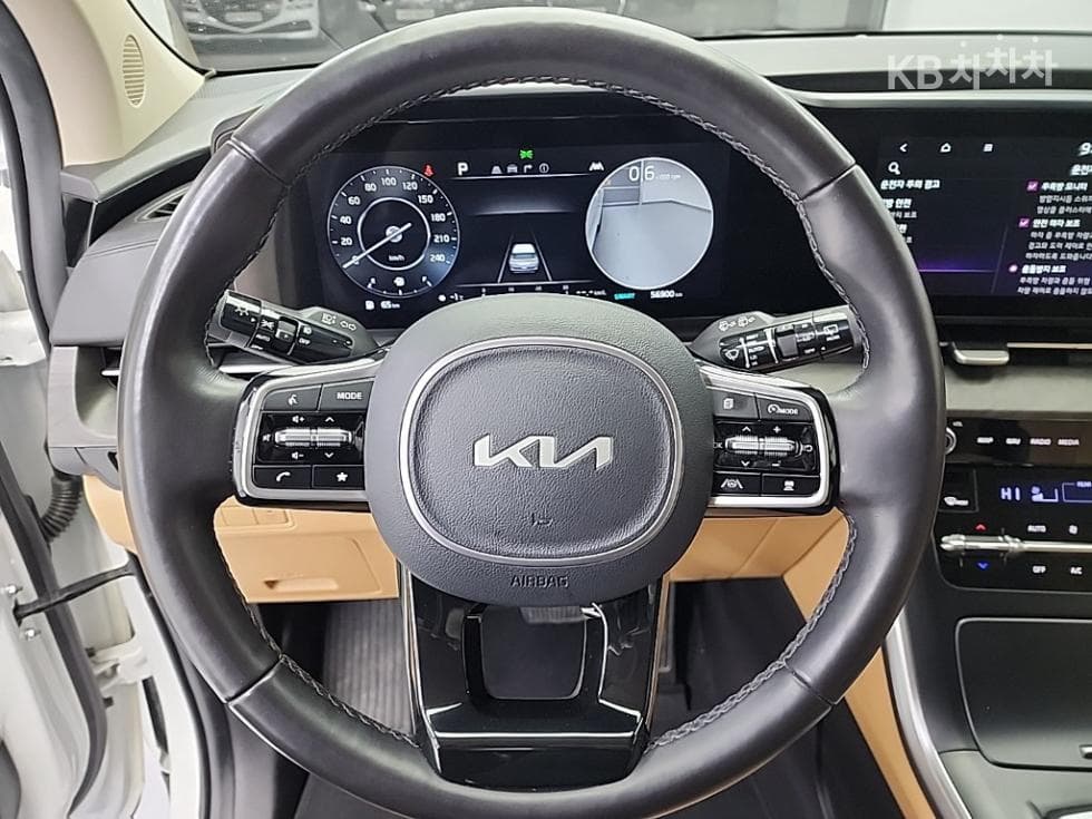 Kia Carnival 4th generationG3.5 GDI 9-seater Prestige - 9