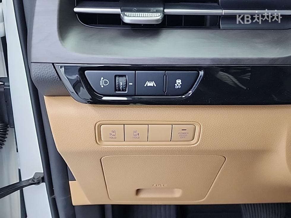 Kia Carnival 4th generationG3.5 GDI 9-seater Prestige - 18