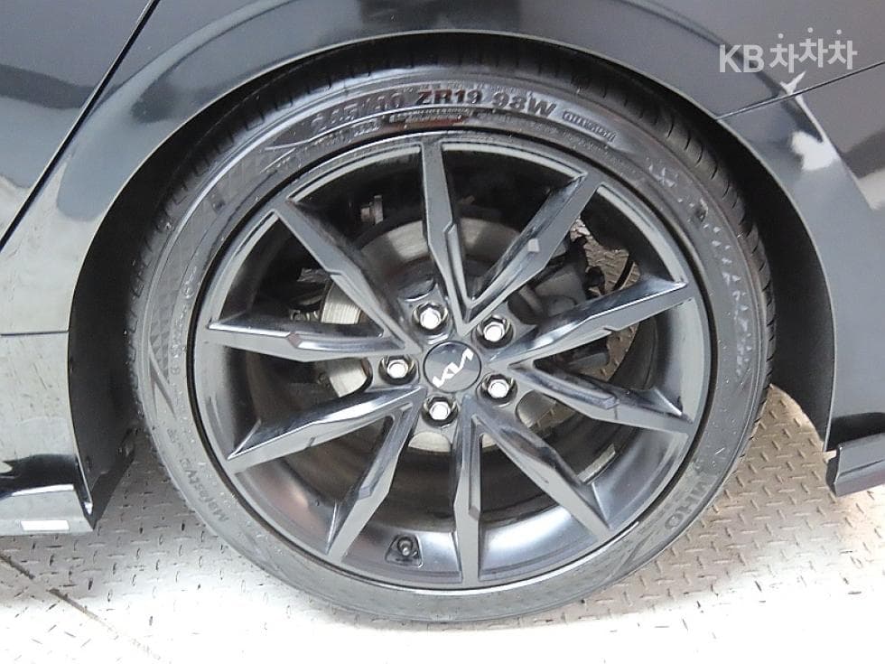 Kia K5 3rd Gen1.6 Gasoline Turbo Signature - 20