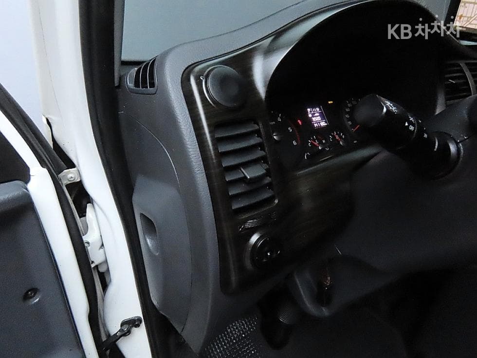 Kia Bongo 3 (light truck)1 Ton 활어수송차 Extra Long King Cab Luxury - 11