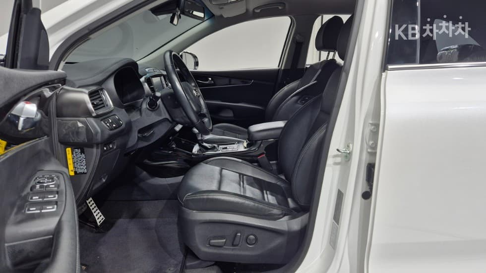 Киа The New (фейслифт) Sorento2.0 Дизел 2WD Noblesse - 7
