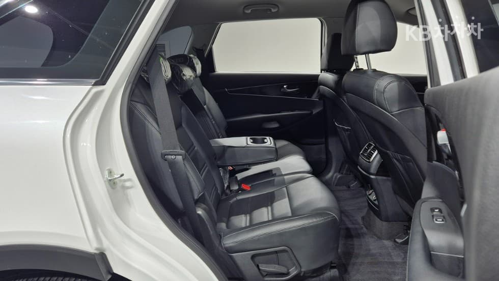 Киа The New (фейслифт) Sorento2.0 Дизел 2WD Noblesse - 9