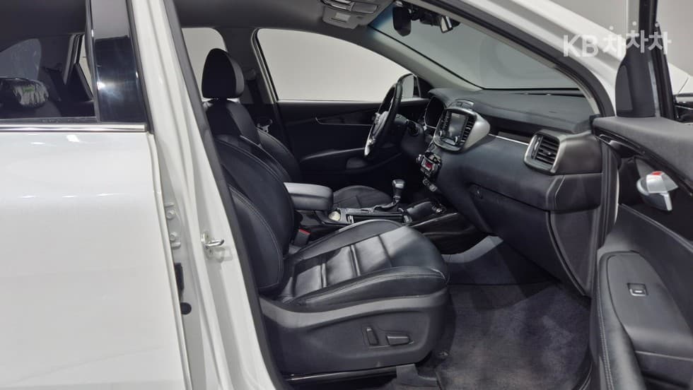 Киа The New (фейслифт) Sorento2.0 Дизел 2WD Noblesse - 10