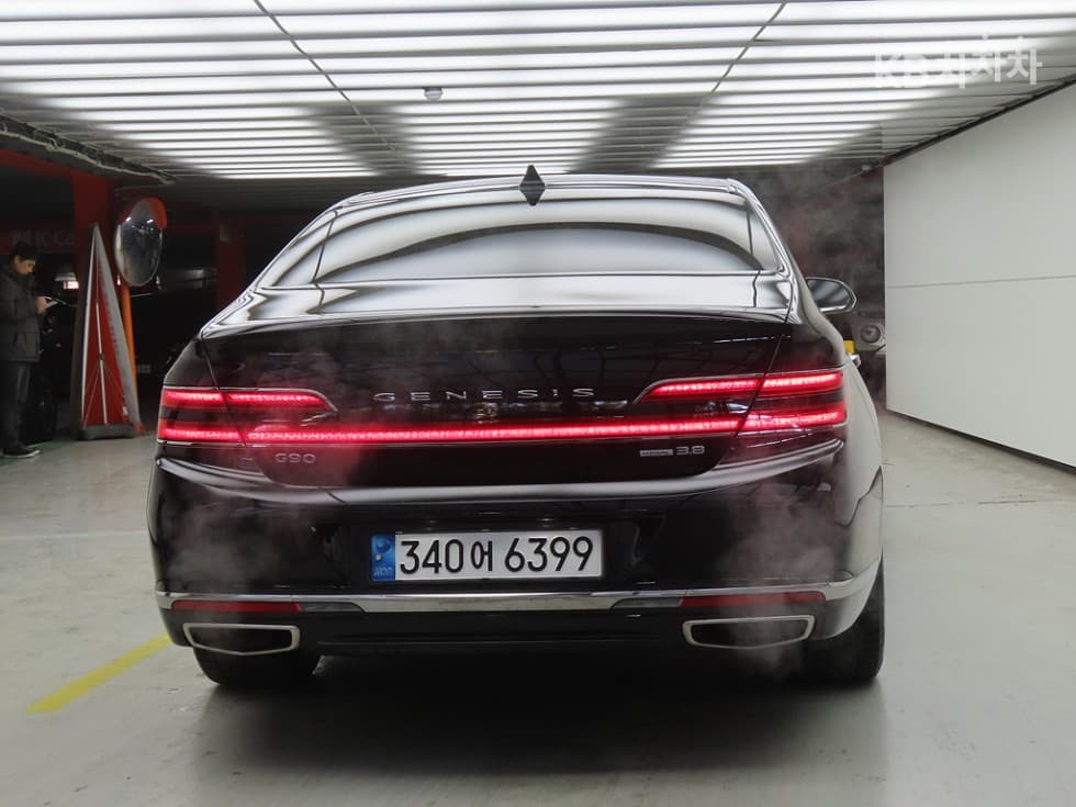 Genesis G903.8 GDi AWD Premium Luxury - 3