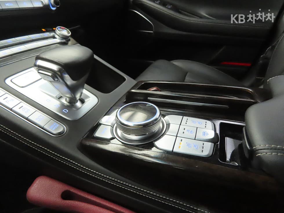 Genesis G903.8 GDi AWD Premium Luxury - 11