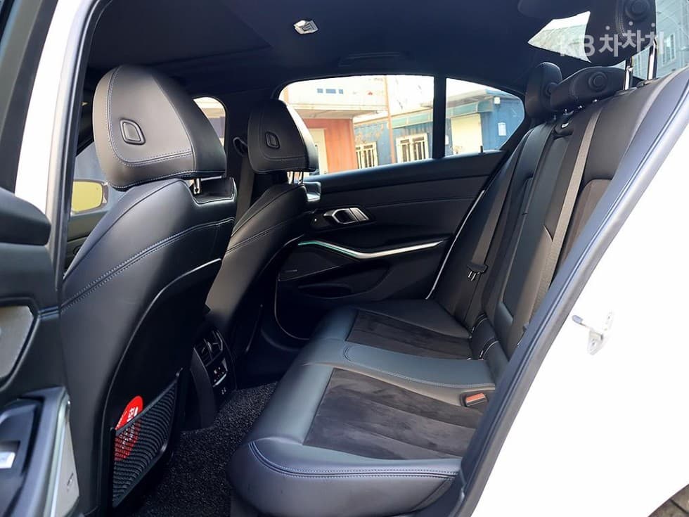 BMW 3 Серия (G20)320i M Sport - 12