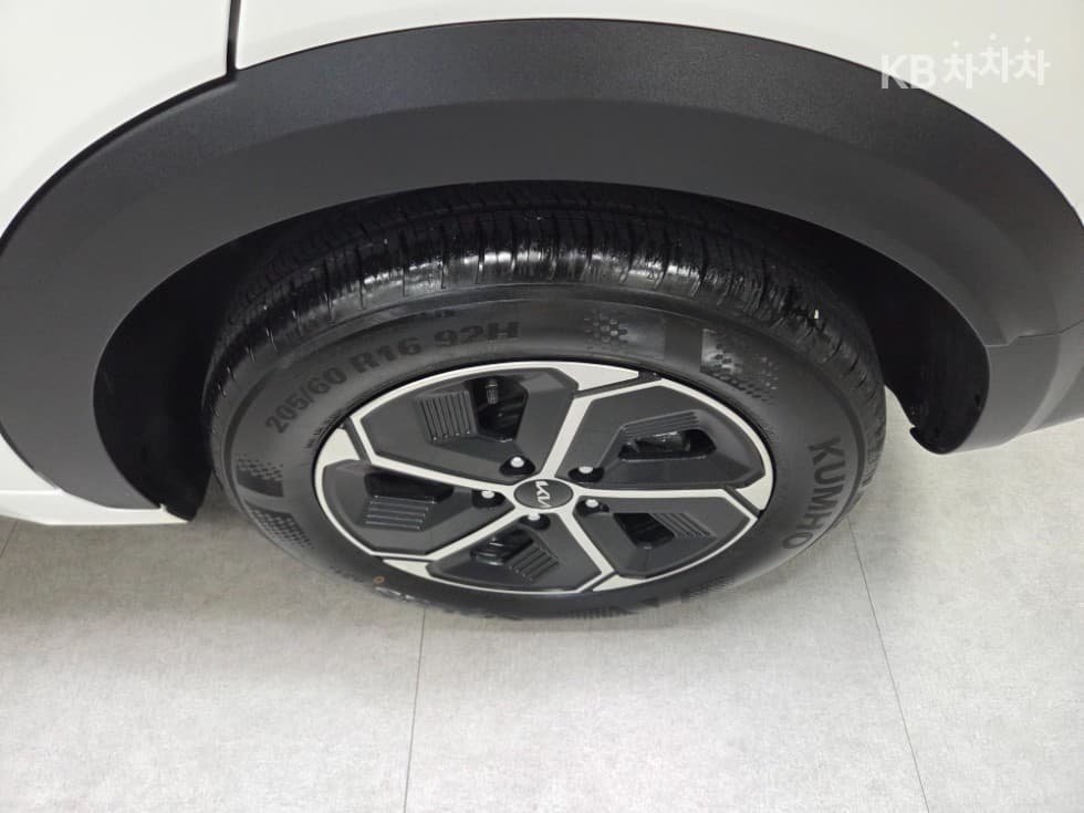 Киа Ди Всеново Ниро1.6 HEV Тренди - 22