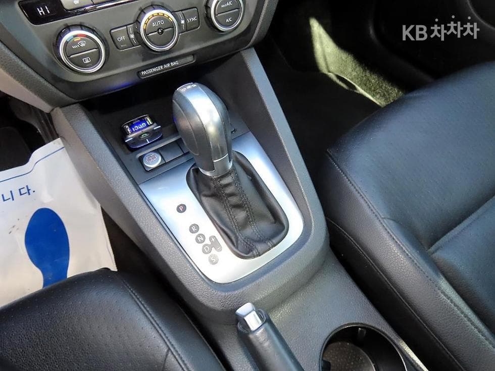 Volkswagen Нов Jetta2.0 Турбо Дизел Инжекция 6세대 - 10