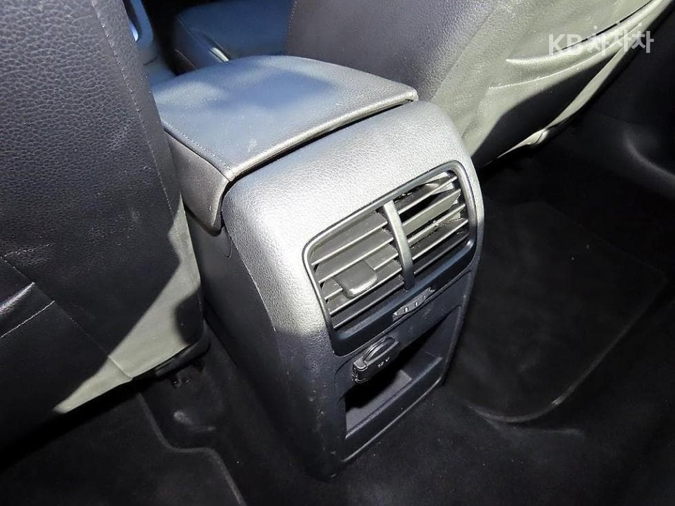 Volkswagen Нов Jetta2.0 Турбо Дизел Инжекция 6세대 - 17