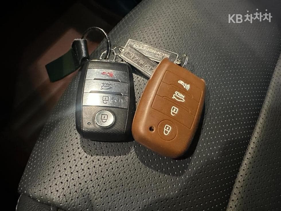 Киа All NewSorentoДизел 2.0 2WD Noblesse - 17