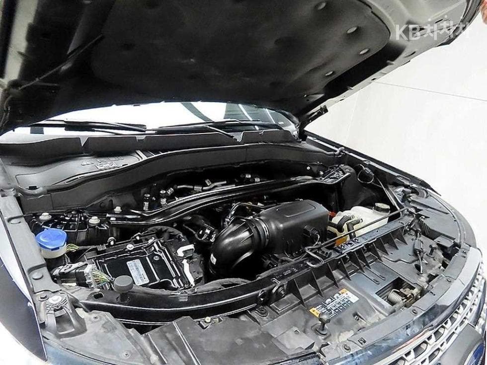 Форд Експлорер(6세대)Бензин Турбо 2.3 AWD Limited - 19